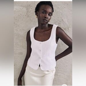 DISSH white scoop neck vest